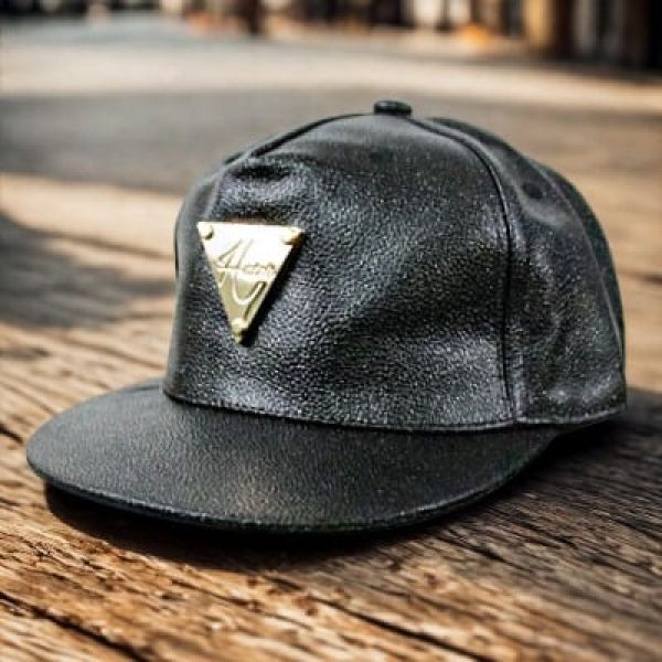 Snap-back lippahattu musta