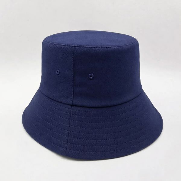 Kalastajanhattu villahuopavuorella navy