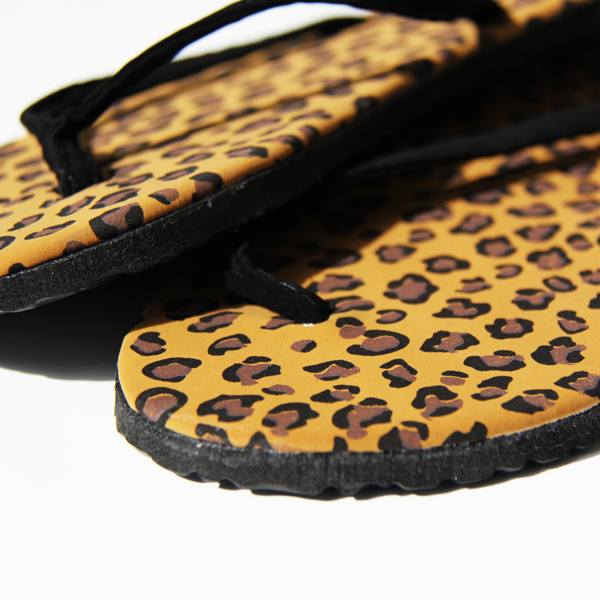 Leopardikuvioiset sandaalit-2