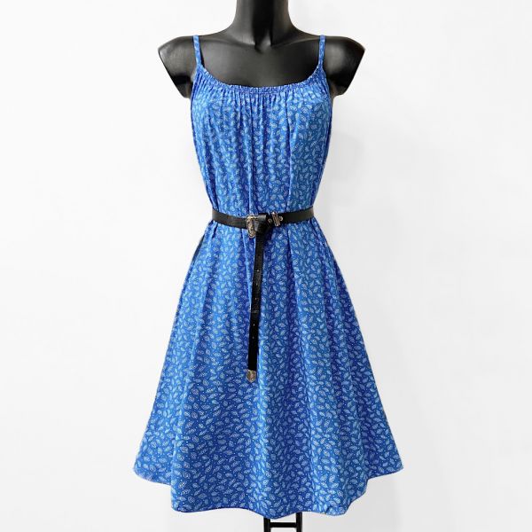 Elle Malena kuvioitu mekko vyöllä sininen